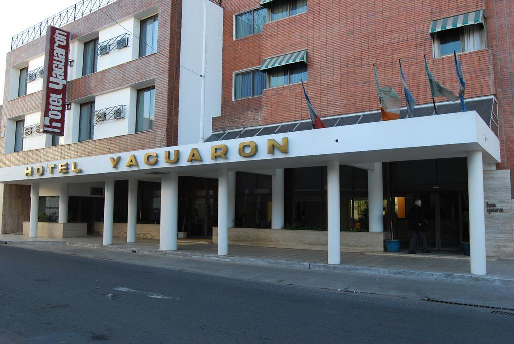 Hotel Yaguaron San Nicolas de los Arroyos Luaran gambar